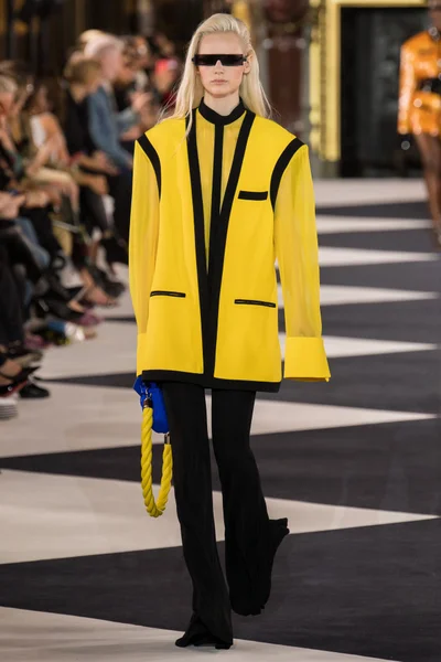 Look 41